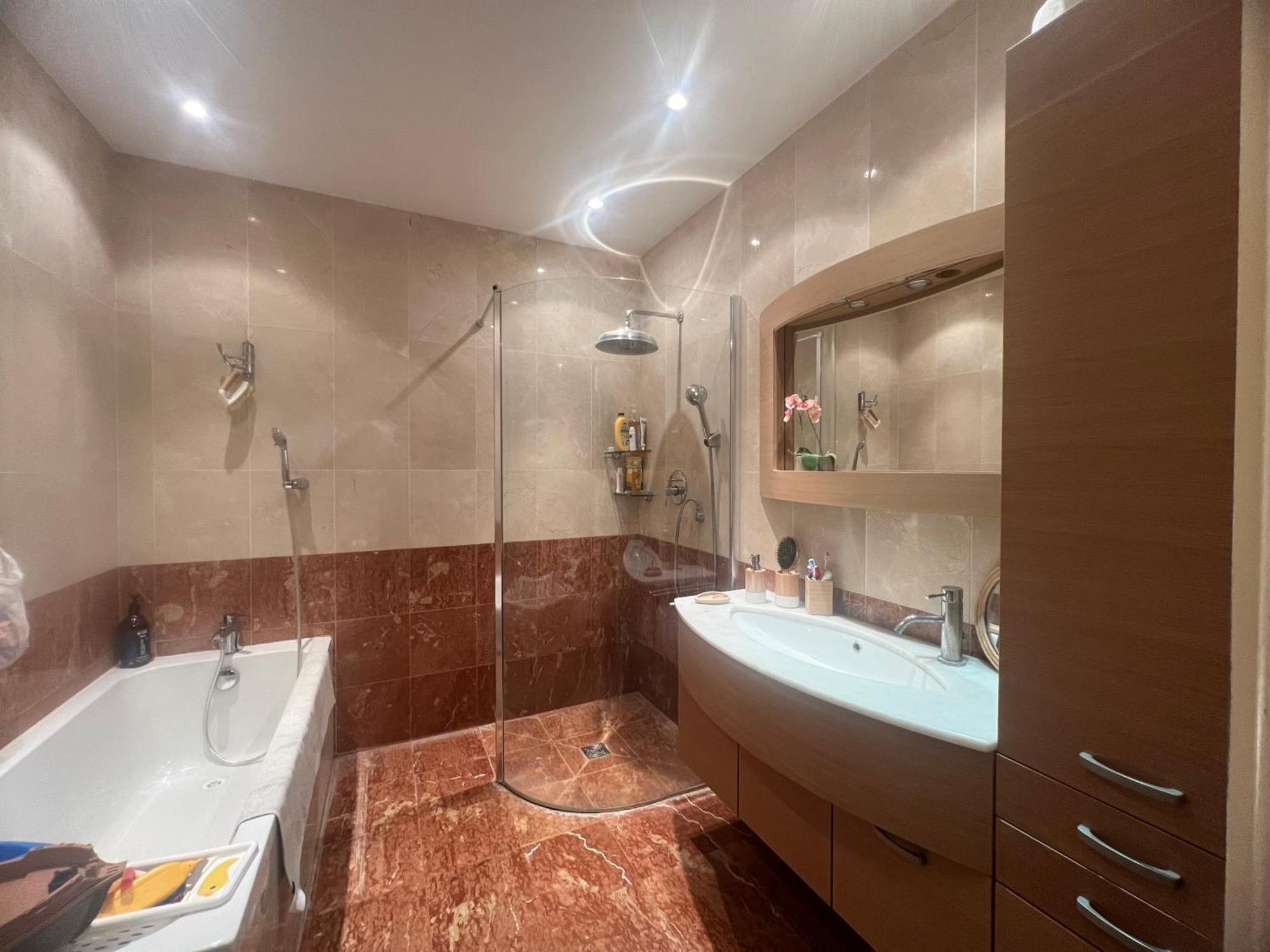 Appartement Nice Centre Vue Mer Avec Piscine Pour Famille, Couple D'Amis Pas De Groupes De Jeunes Autorises 外观 照片